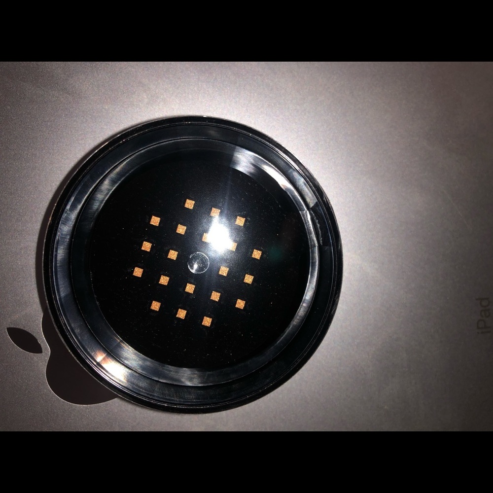 MAC Iridescent Powder Golden Bronze - Picture 6 of 9